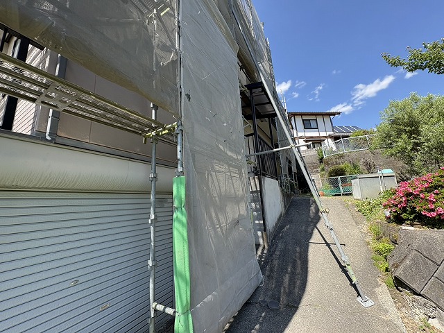 通路側の支柱養生